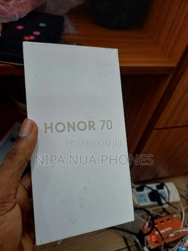 New Honor 70 256 GB Black · Photo 1