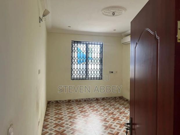 Furnished 3bdrm House in Adom Agency, Lashibi for rent · Photo 4