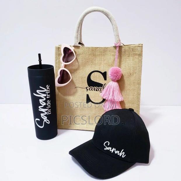 Customized Bags · Photo 2