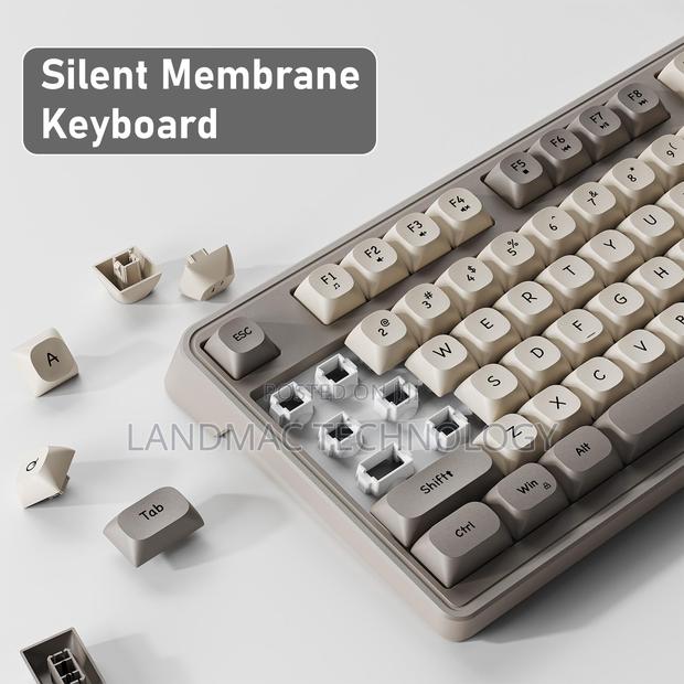 G98 RGB Gaming Keyboard · Photo 2