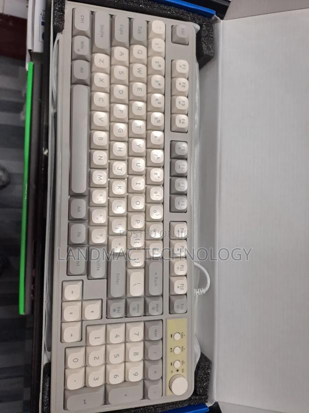 G98 RGB Gaming Keyboard · Photo 8