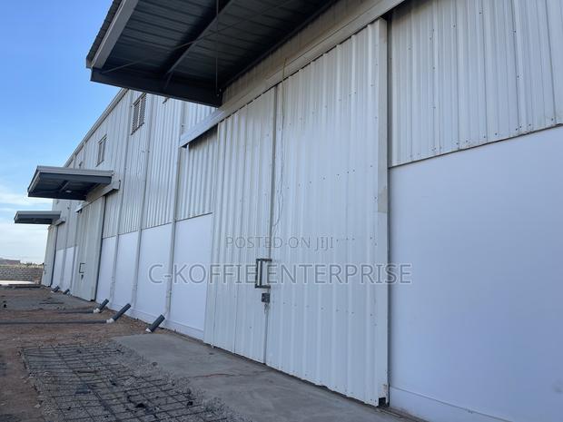 1,000 SQM Warehouse at Spintex for Rent · Photo 1