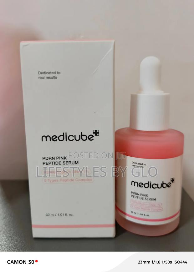 Medicube PDRN Pink Peptide Serum: Hydrating, Moisturizing Uneven Tone · Photo 1