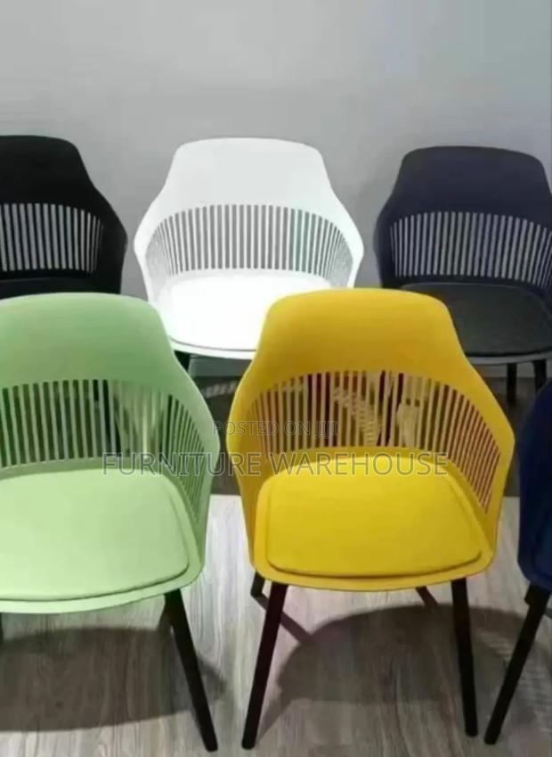 Garden Chairs · Photo 2