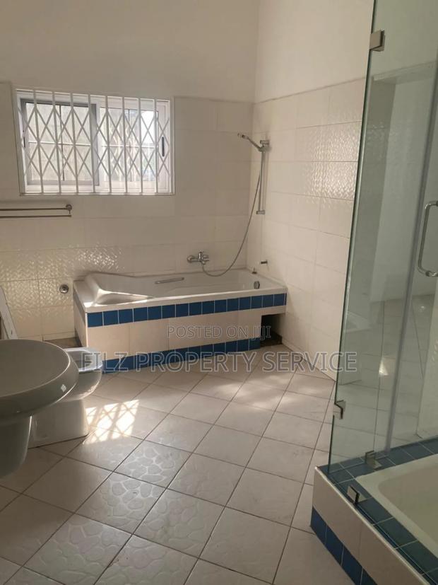 7bdrm House in East Legon Mempeasem, American House for sale · Photo 5