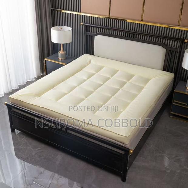 Bed Topper .4 · Photo 2