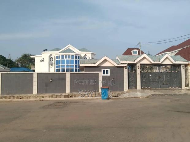 Furnished 5bdrm Duplex in Enjoy Estates, Tema Metropolitan for sale · Photo 2