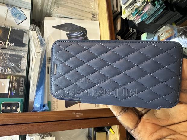 Google Pixel 10/ 10 Pro 10 Pro Xl Flip Cover · Photo 2