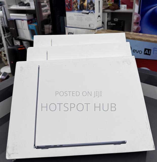 New Laptop Apple MacBook Air 16GB Apple M4 SSD 256GB · Photo 2