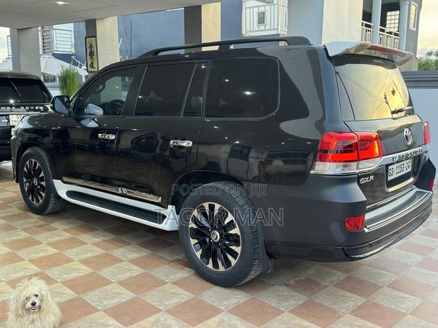 Toyota Land Cruiser 4.0 V6 STD 2010 Black · Photo 4