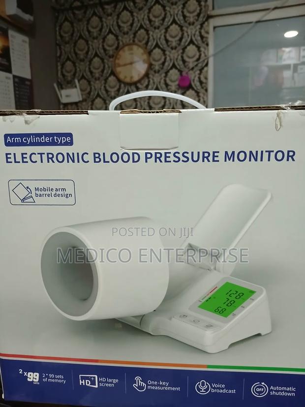Electronic Blood Pressure Monitor · Photo 3