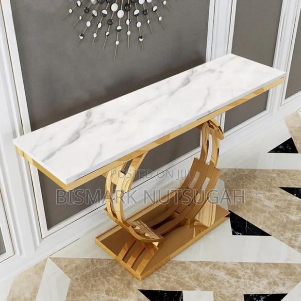 Luxury Marble Top Console Table · Photo 2