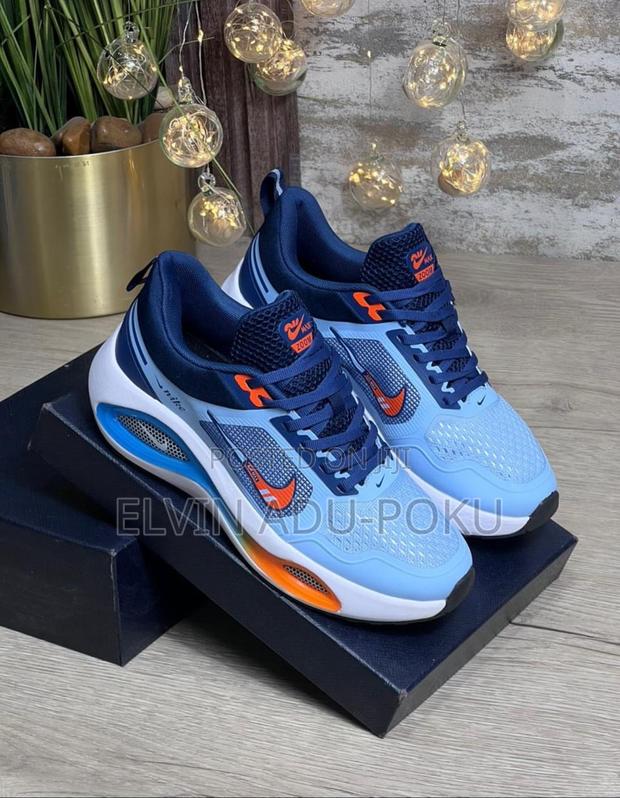 Nike Zoom Max Sneaker In Different Colors , Swipe >>>> · Photo 8