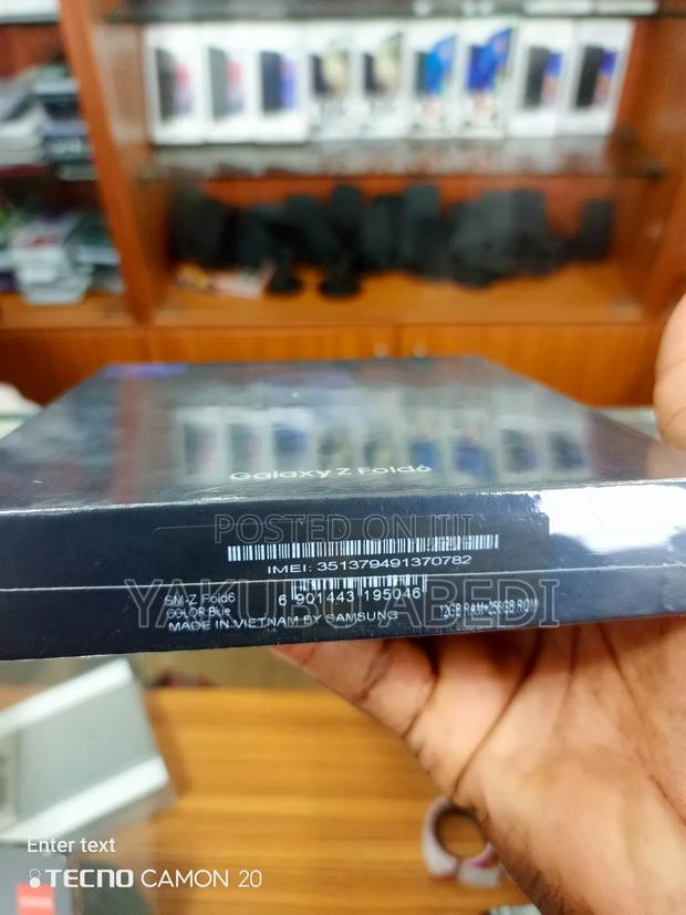 New Samsung Galaxy Z Fold6 256 GB Blue · Photo 2