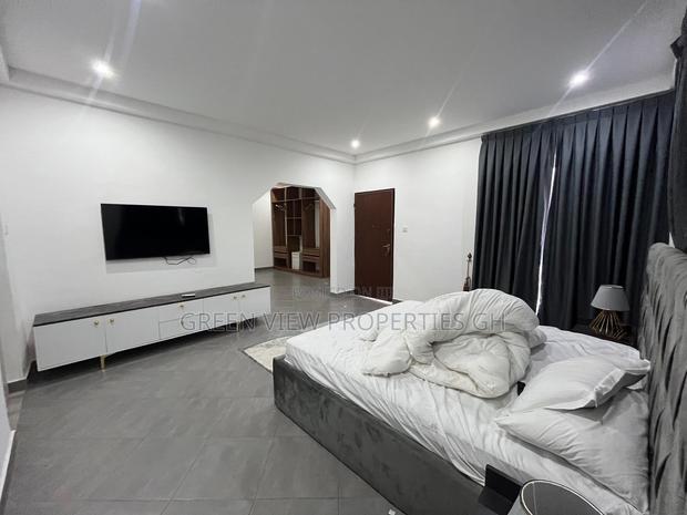 Furnished 4bdrm Duplex in East Legon for rent · Photo 7