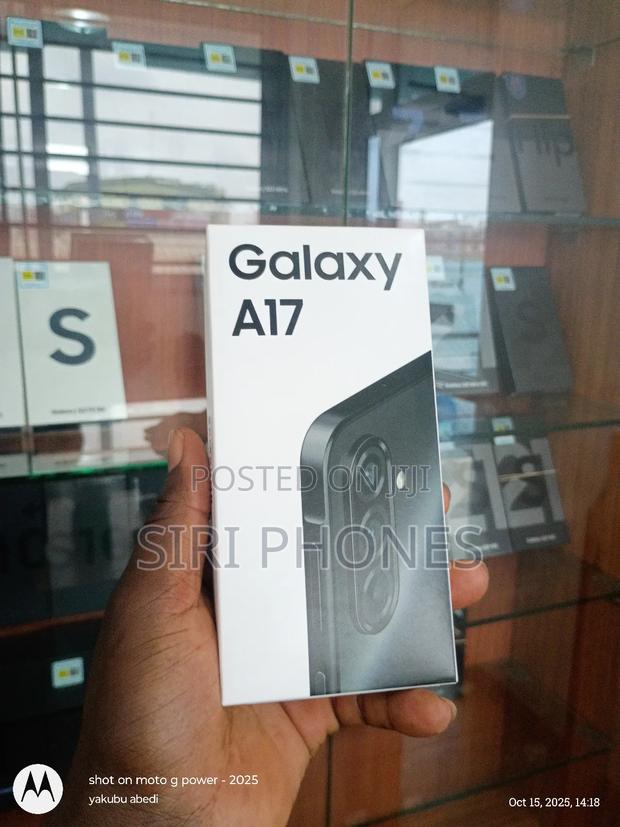 New Samsung Galaxy A17 128 GB Black · Photo 2