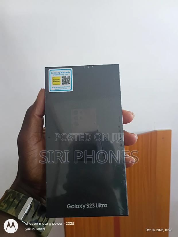 New Samsung Galaxy S23 Ultra 256 GB Blue · Photo 2
