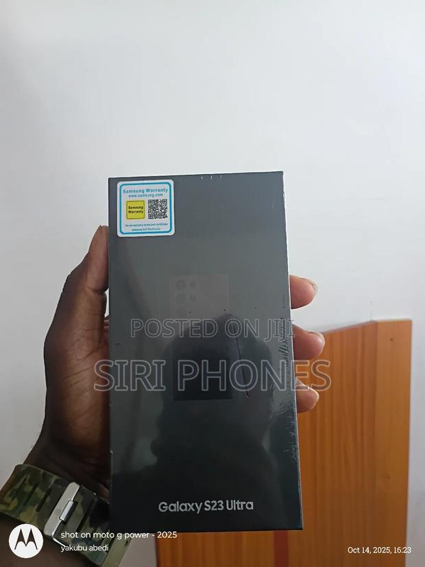 New Samsung Galaxy S23 Ultra 256 GB Blue · Photo 1