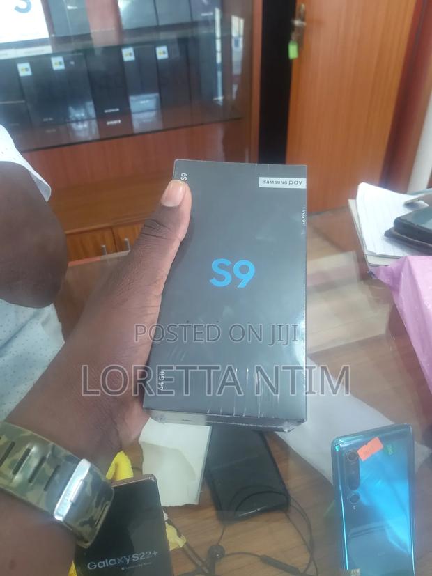 New Samsung Galaxy S9 64 GB Black · Photo 1