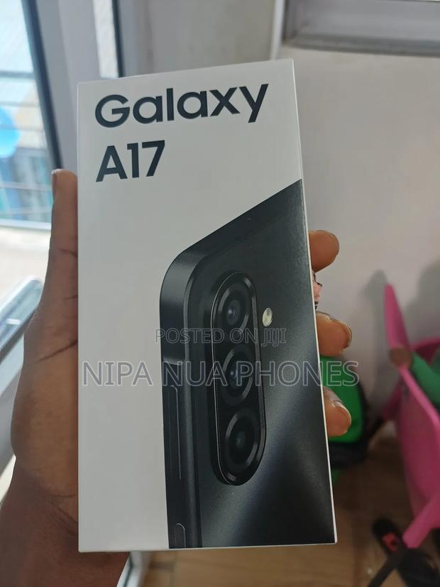New Samsung Galaxy A17 128 GB Black · Photo 2