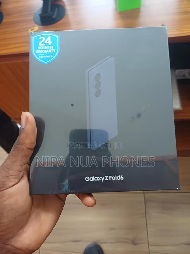 New Samsung Galaxy Z Fold6 256 GB Black · Photo 3