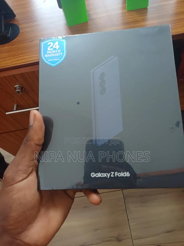 New Samsung Galaxy Z Fold6 256 GB Black · Photo 5