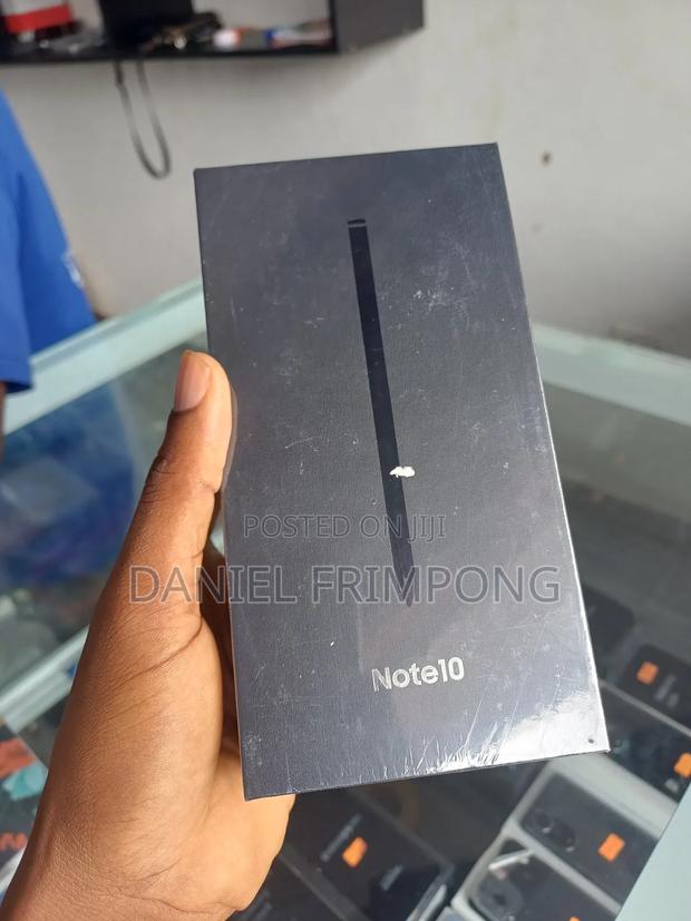New Samsung Galaxy Note 10 5G 256 GB Black · Photo 1