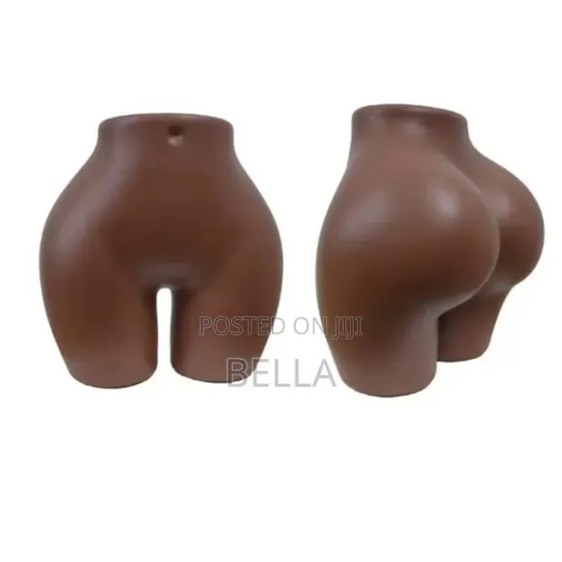 Pants/Beads Display Mannequin · Photo 1