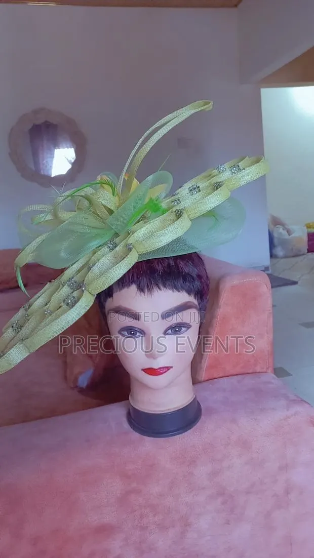 Gold N Lemon Fascinators · Photo 1