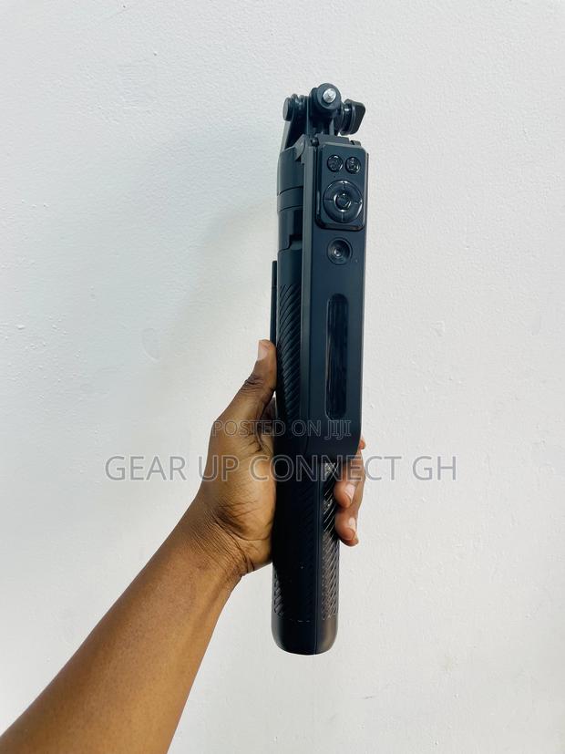 C12 Al Tracking Selfie Stick · Photo 5