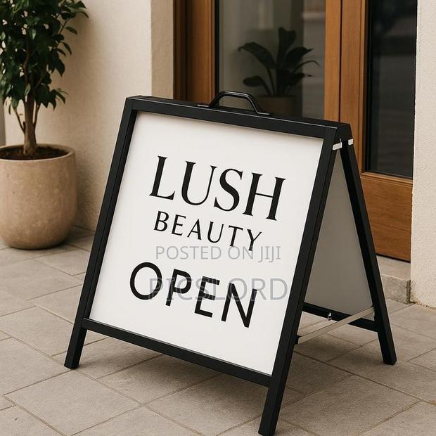 Sign Board · Photo 1