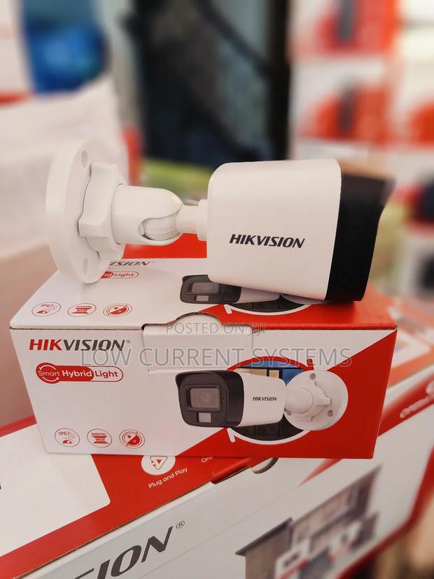 Hikvision Smart Hybrid Light Analog Camera With Audio · Photo 2
