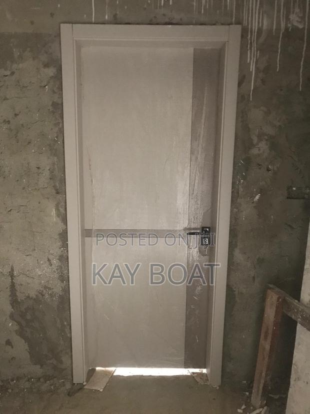 Clean Clean Door · Photo 1