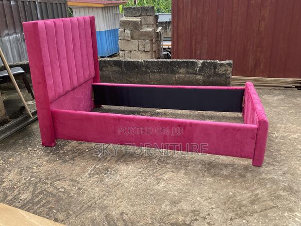 1 and Half Bed Frame · Photo 4