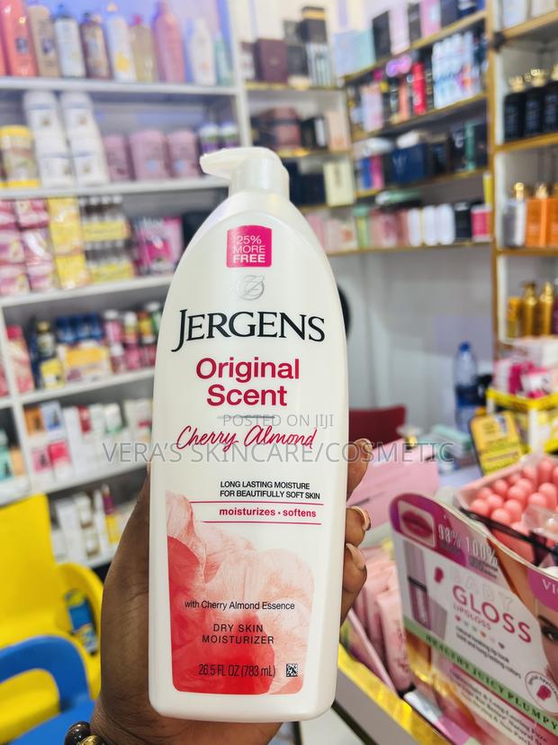 Jergens Body Lotion · Photo 2