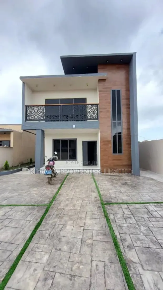 3bdrm Duplex in Kokrobite Beach Road, Ga South Municipal for sale · Photo 1