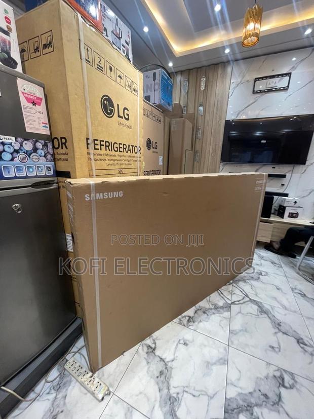 Samsung 85” Crystal Uhd Tv Giant Screen, Crystal-Clear View · Photo 2