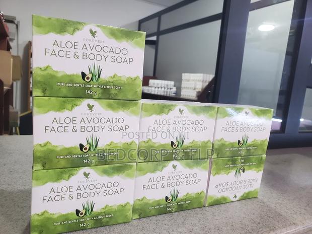 Avocado Face And Body Soap With Citrus Scent Fl · Photo 1