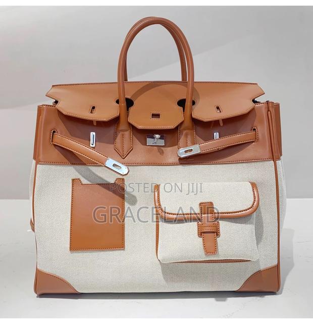 This Is Original Real Material and Leather Luggage Hac 40 Duffels Bags · Photo 1