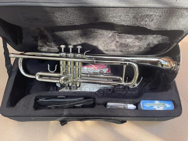 Yamaha Gold Trumpet · Photo 1