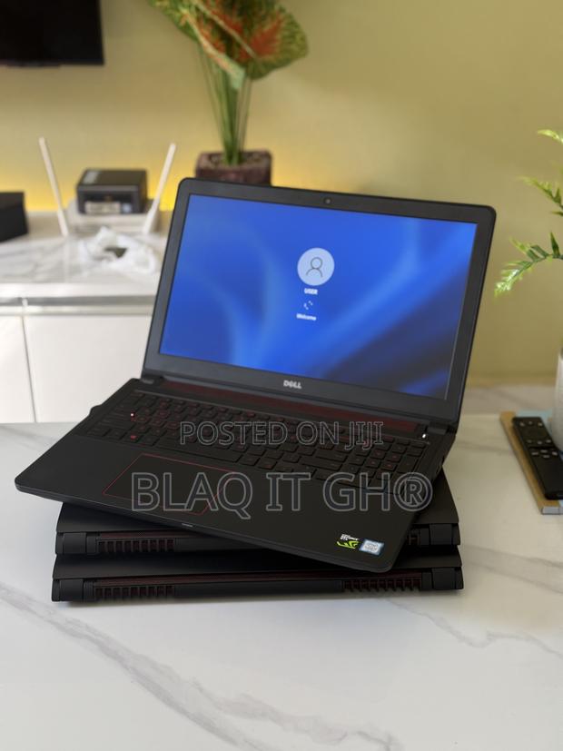 Laptop Dell Inspiron 15 5577 16GB Intel Core i7 HDD+SSD 1T · Photo 3