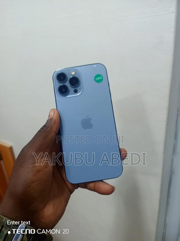 Apple iPhone 13 Pro Max 256 GB Blue · Photo 2