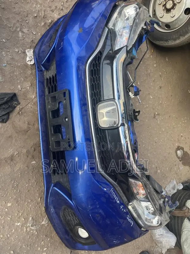 Honda Fit 2018 to 2020 Front Cut. · Photo 1