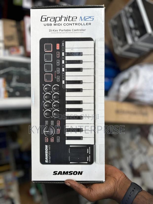 Samson Graphite 25 Midi Keyboard · Photo 1