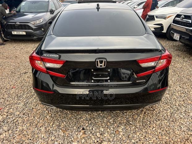 Honda Accord Touring 2018 Black · Photo 1
