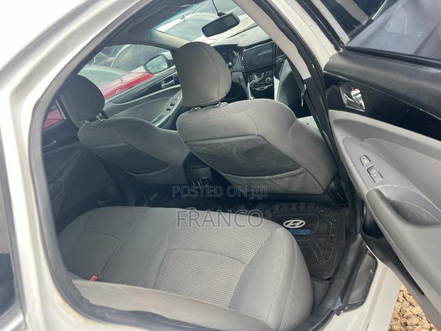 Hyundai Sonata Limited 4dr Sedan w/Prod. End 12/13 (2.0L 4cyl Turbo 6A) · Photo 5