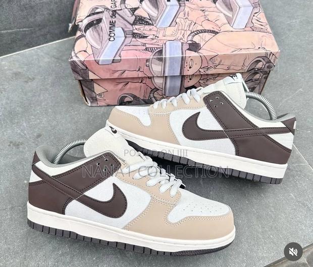 Nike Sb Dunk Low Otomo Sneakers · Photo 2