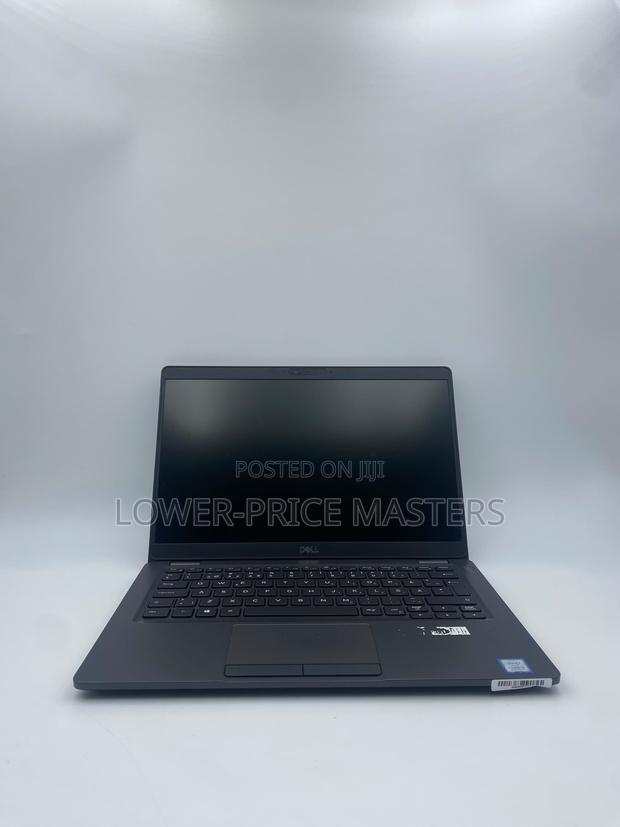 New Laptop Dell Latitude 5300 8GB Intel Core I5 SSD 256GB · Photo 1