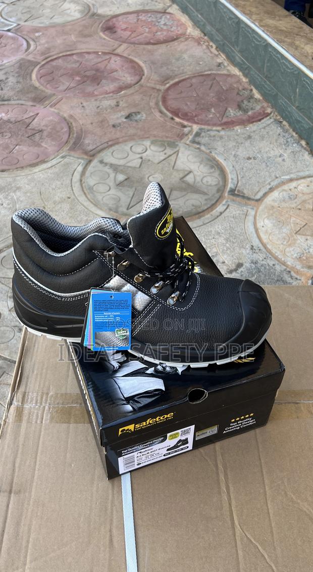 Safetoe Safety Shoe · Photo 2