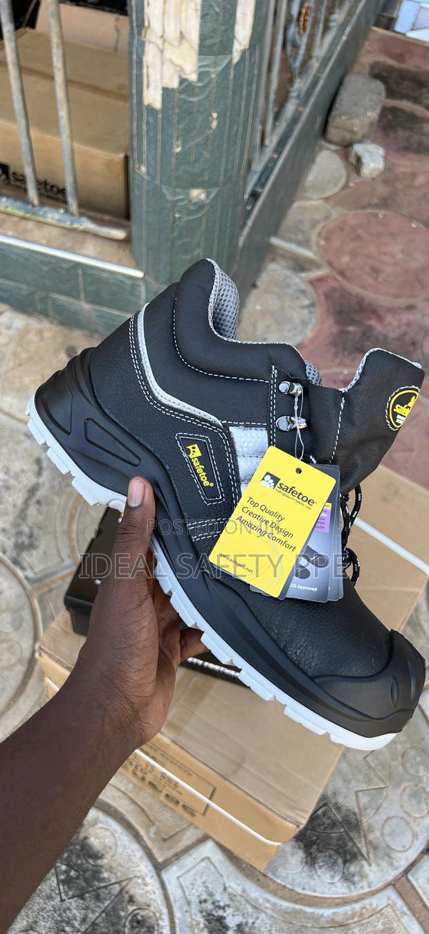 Safetoe Safety Shoe · Photo 4